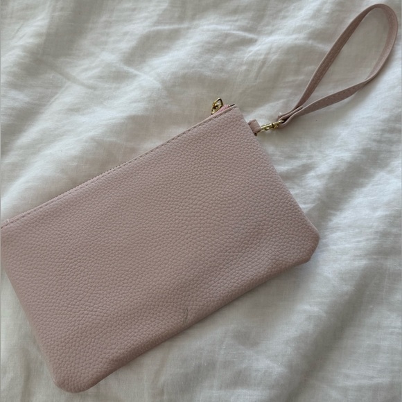 Bandolino Baby Pink Charging Pouch Wristlet with Power Bank - Picture 2 of 3